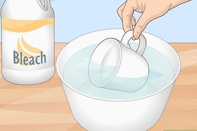 How to Get Stains out of White Mugs