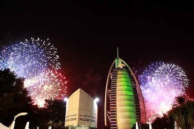 Dubai 2014 fireworks display breaks Guinness world record