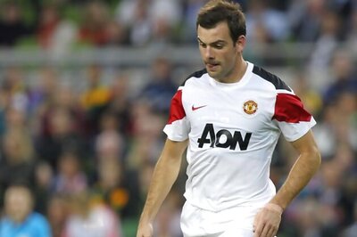 Everton sign midfielder Gibson from Man United