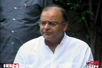 Finance Minister Arun Jaitley against burdening salaried, middle class
