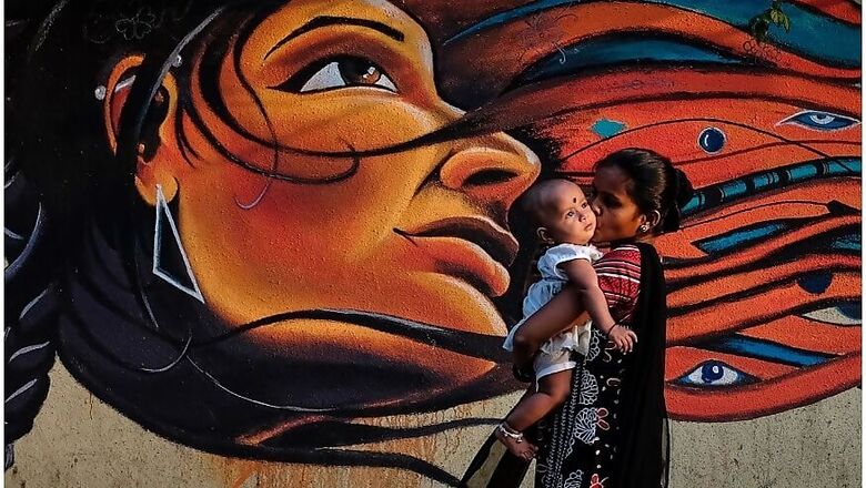 After Fight With Wife, Man Bangs 3-year-Old Son's Head on Auto-Rickshaw, Video Goes Viral