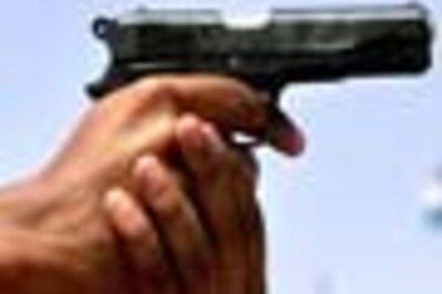 Gunmen open fire in Hyderabad, kill policeman