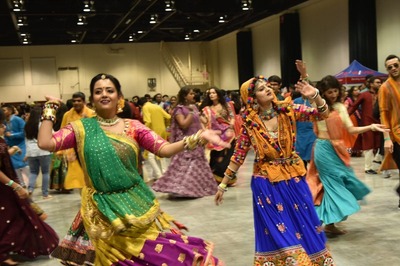 Navratri 2023: Shine Bright with Festive Makeup and Hairstyle Inspirations