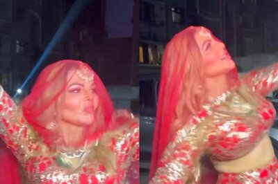 Rakhi Sawant Dances To Beats Of Dhol As She Hosts ‘Break Up Party’; Says ‘Finally Divorce Ho Raha Hai’