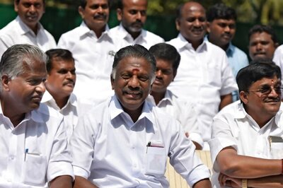 EPS-OPS Merger: Curtains Set To Come Down On Sasikala Family