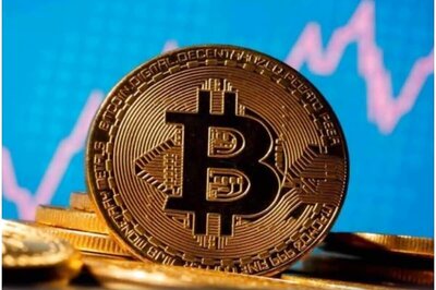 Bitcoin Slumps 14% to $51,541 As Pullback from Record Gathers Pace