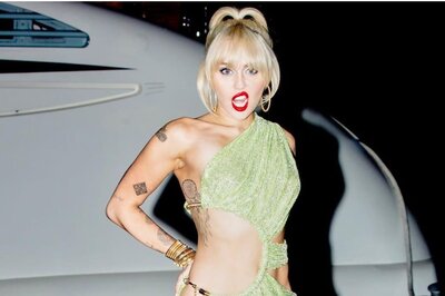 Miley Cyrus Pokes Fun at her Wardrobe Malfunction at NBC New Year's Eve special