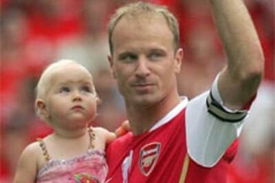 Arsenal say hello to new stadium