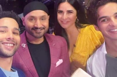 Katrina Kaif, Siddhant Chaturvedi, Ishaan Meet Harbhajan Singh and Play Cricket to Promote Phone Bhoot