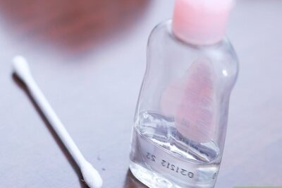 How to Take off False Eyelashes