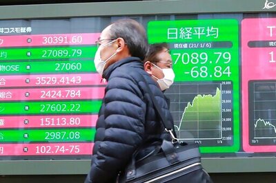 World Shares Mixed As Investors Watch For US Vote Outcome