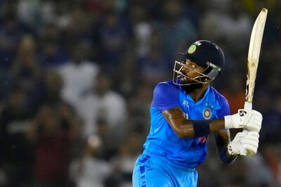 IND vs AUS, 1st T20I: Hardik Pandya, KL Rahul Fifties Propel India to 208/6 Against Australia