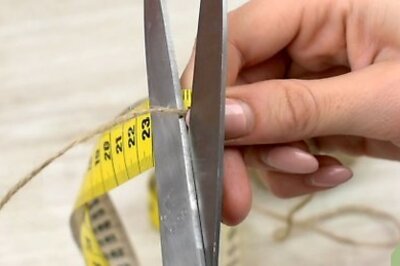 How to Zip a Back Zipper by Yourself