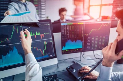 Stock Market Tumbles, Sensex Falls 700 Pts, Nifty Closes Below 21,750