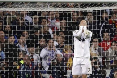 Bayern edge Madrid on penalties to reach final