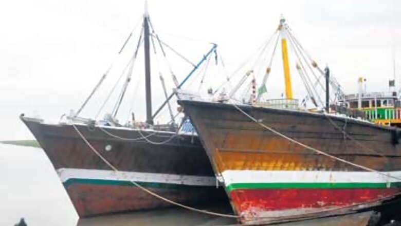 Pakistan Navy captures 22 Indian fishermen