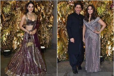 Kiara Advani Dances to Sauda Khara Khara, SRK-Gauri Groove to Kajra Re at Armaan Jain's Reception