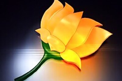 Show cause notice to Gujarat BJP Chief