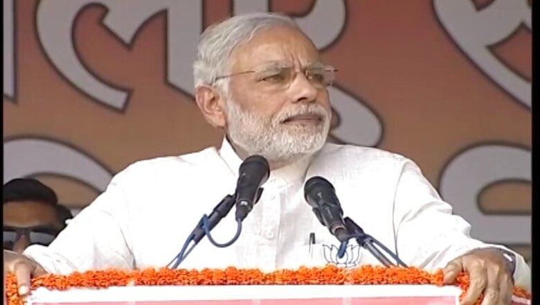 PM Modi calls RJD-JDU-Congress '3 idiots', targets Nitish, promises power and water, reaches out to Dalits