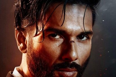 Shahid Kapoor Looks Fiery in the First Poster of Ali Abbas Zafar's Bloody Daddy, Teaser to Drop Soon