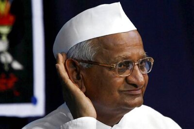 Railway bribery: Anna demands Bansal's resignation
