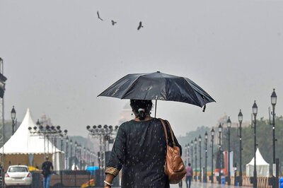 Overnight Rain Brings Down Delhi's Minimum Temperature to Month's Lowest