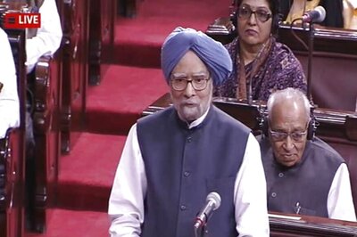 Modi's Demonetisation 'Mere Rap on Knuckles' Of Dishonest: Manmohan