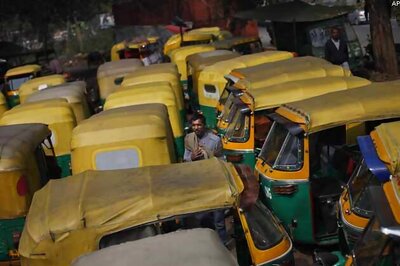 Political advertisements not allowed on autos: Delhi government to HC