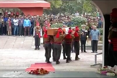 Nation pays homage to Lance Naik Hanamanthappa, body flown to Hubli