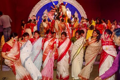 West Bengal Doctors Warn Mamata Banerjee of Massive Covid-19 Spike Post Durga Puja