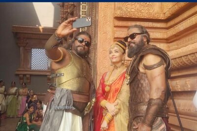 What Sarathkumar Said About Shooting Romantic Scenes With Aishwarya Rai Bachchan