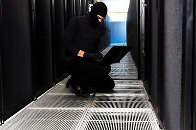 US, China agree to hold regular talks on hacking