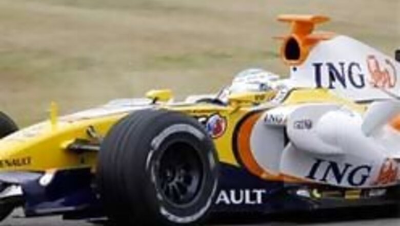 Alonso gives new Renault a problem free debut