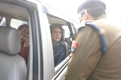 Rahul Gandhi, Priyanka Vadra Stopped from Entering Meerut to Meet Kin of Deceased Anti-CAA Protesters
