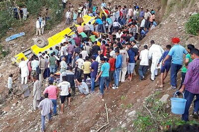 Himachal Pradesh Accident: How a 10-year-old Survivor Climbed 50-Foot Gorge to Alert Authorities