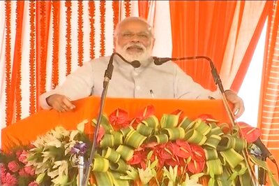 Some Misguided Youth Pelting Stones in J&K, Others building Tunnels: PM Modi