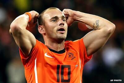 Sneijder snubs Manchester United