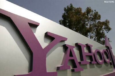 Yahoo chairman, three directors stepping down