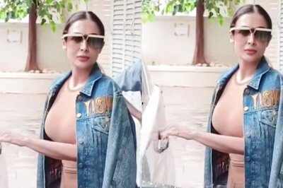 Malaika Arora Flaunts Super Toned Physique In Body Hugging Ensemble, Waves At Paps; Watch Video