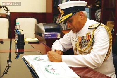 Vice Admiral Sunil Lanba assumes charge as Vice Chief of Naval Staff