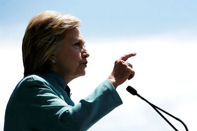 Clinton Mocks Trump's Commitment