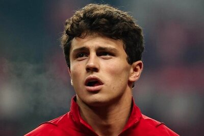 Manchester United Shift Interest From Joao Neves To Young PSG Midfielder: Report