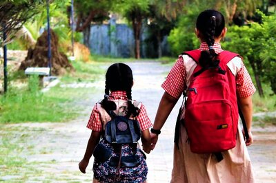 Teachers Day: Meet Delhi Teacher who Runs a Free School Under a Bridge