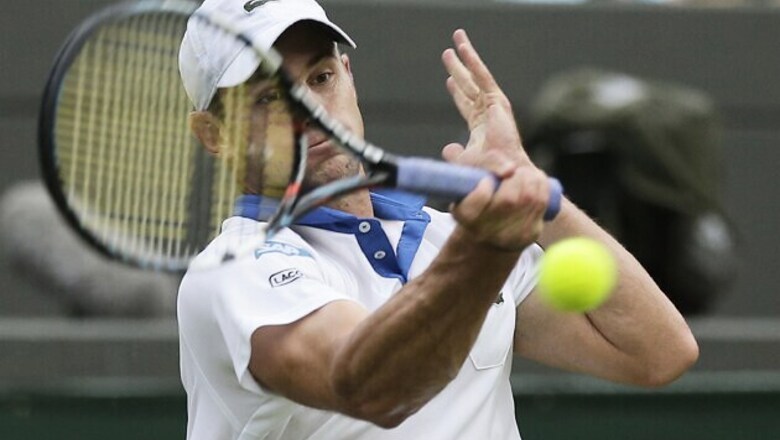 Roddick downs Baker to move into 2nd round