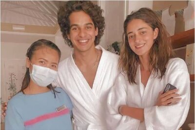 This Pic of Ananya Panday and Ishaan Khatter from Maldives Vacay Goes Viral Amid Dating Rumours