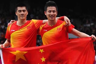 China sweeps men's doubles gold in Olympics