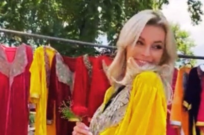 Miss World Karolina Bielawska Arrives In Kashmir on Day-long Tour, Tries Traditional Kashmiri Dress