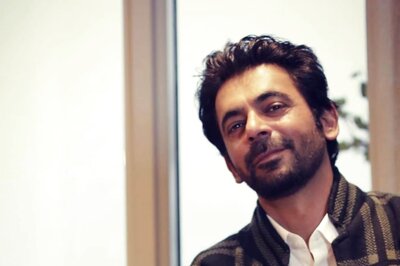 Sunil Grover Shares Health Update Days After Undergoing Heart Surgery, Says 'Chal Rahi Hai Healing'