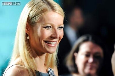 Gwyneth Paltrow again spotted sans wedding ring
