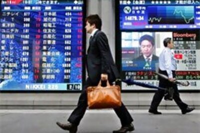 Nikkei slides 1.03 pc on global cues